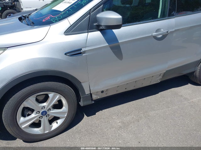 1FMCU0G91FUB32977 Ford ESCAPE SE