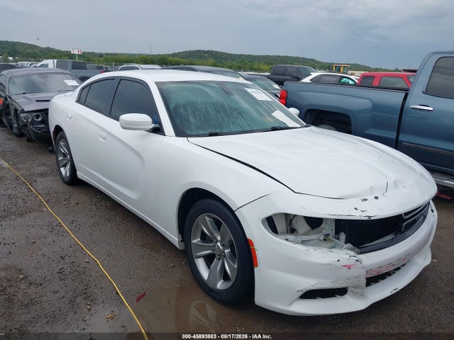 2015 Dodge Charger Se მანქანა იყიდება აუქციონზე, vin: 2C3CDXBG0FH806109, აუქციონის ნომერი: 45893883