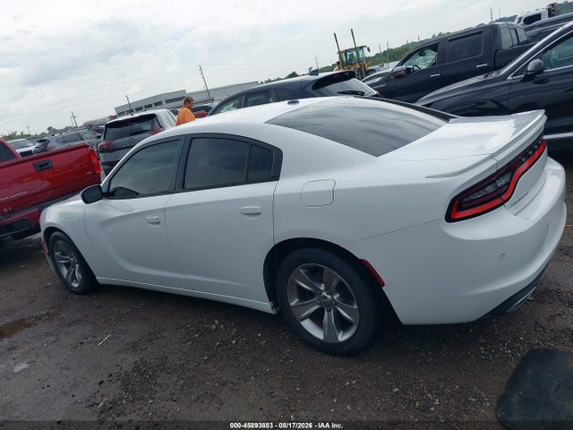 2015 Dodge Charger Se მანქანა იყიდება აუქციონზე, vin: 2C3CDXBG0FH806109, აუქციონის ნომერი: 45893883