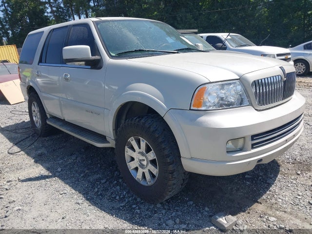 Продажа на аукционе авто 2006 Lincoln Navigator Luxury/ultimate, vin: 5LMFU27556LJ28987, номер лота: 45893899