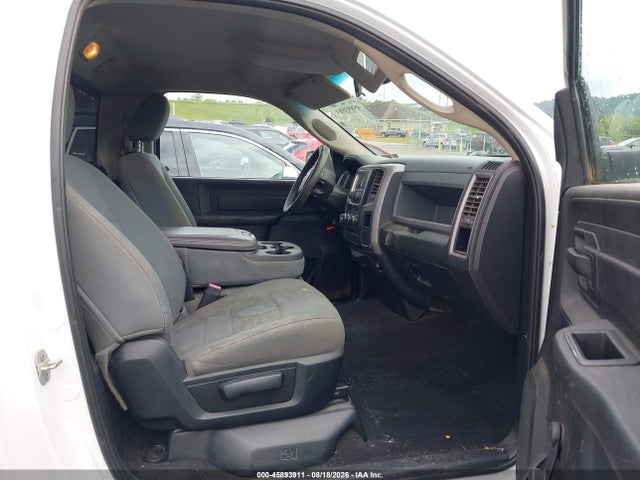 45893911 :رقم المزاد ، 3C6JR7DG3FG564246 vin ، 2015 Ram 1500 Tradesman مزاد بيع
