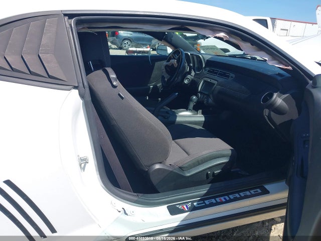 Продажа на аукционе авто 2014 Chevrolet Camaro 1lt, vin: 2G1FB1E37E9182198, номер лота: 45893915