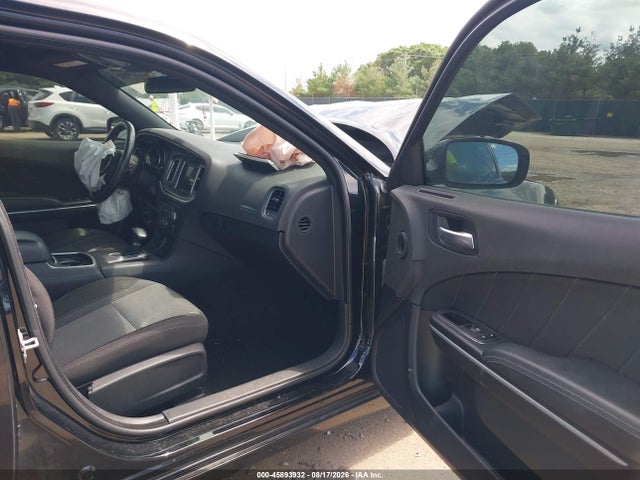 45893932 :رقم المزاد ، 2C3CDXBG1NH247958 vin ، 2022 Dodge Charger Sxt Rwd مزاد بيع