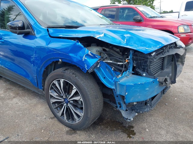 45894008 :رقم المزاد ، 1FMCU0G68MUA18042 vin ، 2021 Ford Escape Se مزاد بيع