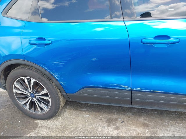 45894008 :رقم المزاد ، 1FMCU0G68MUA18042 vin ، 2021 Ford Escape Se مزاد بيع