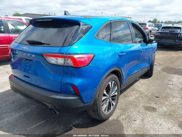 45894008 :رقم المزاد ، 1FMCU0G68MUA18042 vin ، 2021 Ford Escape Se مزاد بيع