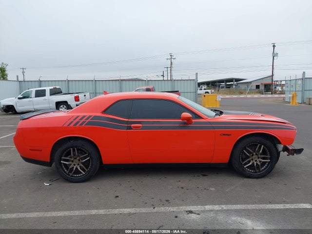 2C3CDZAG4GH323401 Dodge Challenger Sxt