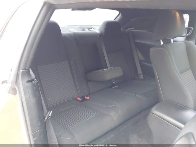 2C3CDZAG4GH323401 Dodge Challenger Sxt