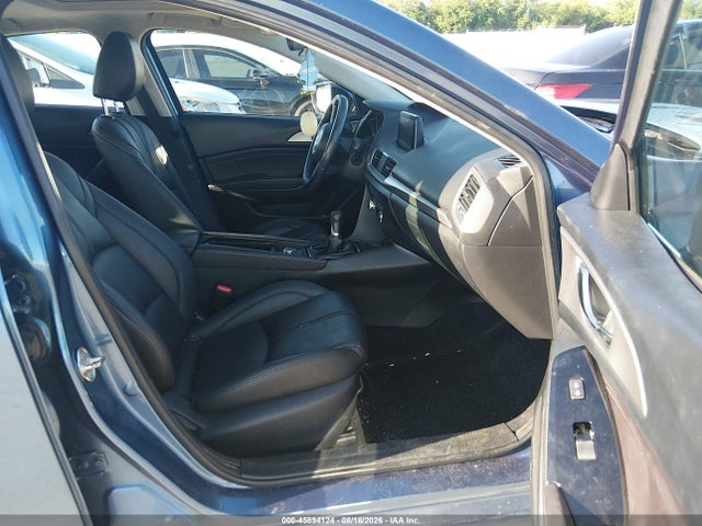 3MZBN1L38JM269686 Mazda Mazda3 Touring