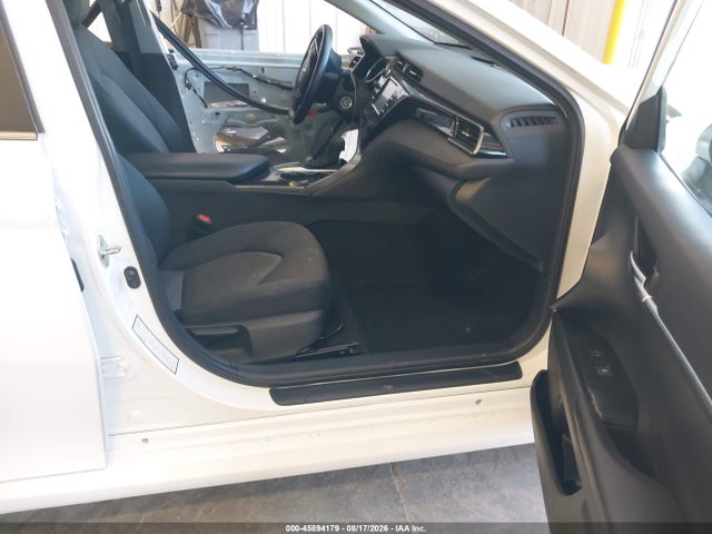 Toyota CAMRY LE 2020 4T1C11AK7LU941745 Image 5