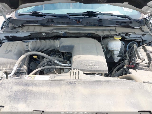 45894198 :رقم المزاد ، 1C6RR7KG4JS300489 vin ، 2018 Ram 1500 Tradesman  4x4 5'7 Box مزاد بيع