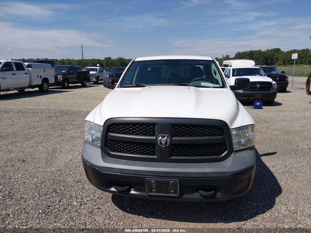 45894198 :رقم المزاد ، 1C6RR7KG4JS300489 vin ، 2018 Ram 1500 Tradesman  4x4 5'7 Box مزاد بيع