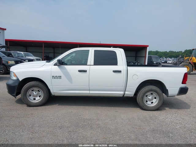 45894198 :رقم المزاد ، 1C6RR7KG4JS300489 vin ، 2018 Ram 1500 Tradesman  4x4 5'7 Box مزاد بيع