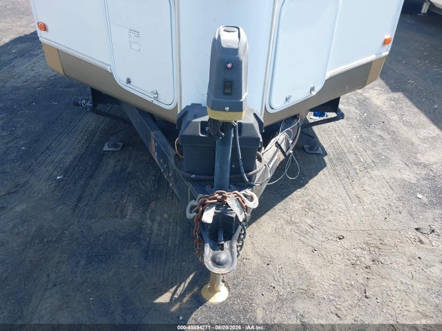 45894271 :رقم المزاد ، 4X4TFLF23D1847739 vin ، 2013 Forest River Flagstaff Lite Weight Trailers مزاد بيع