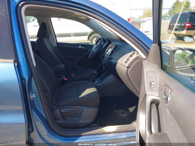 2017 Volkswagen Tiguan 2.0t/2.0t S მანქანა იყიდება აუქციონზე, vin: WVGAV7AX6HK046678, აუქციონის ნომერი: 45894275