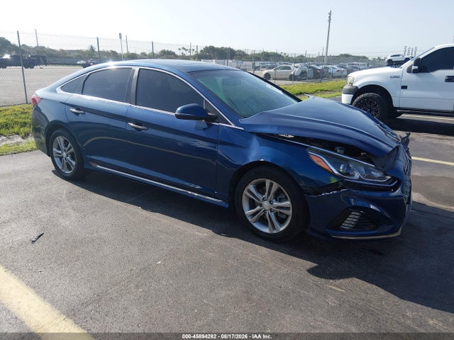 2019 Hyundai Sonata Sport მანქანა იყიდება აუქციონზე, vin: 5NPE34AFXKH744301, აუქციონის ნომერი: 45894282