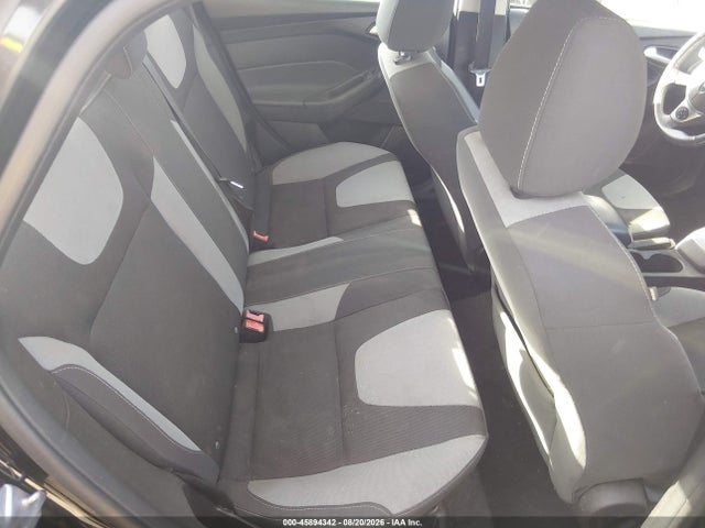 1FADP3F22EL185378 Ford FOCUS SE