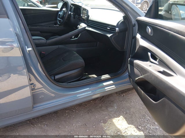 45894361 :رقم المزاد ، KMHLM4AG0NU282768 vin ، 2022 Hyundai Elantra Sel مزاد بيع