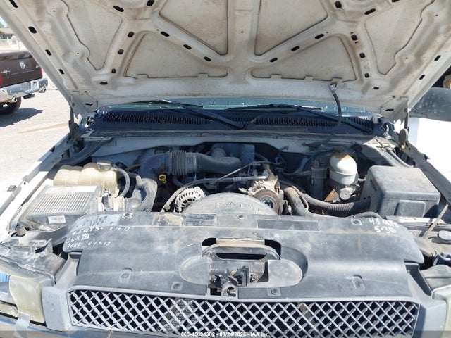 Auction sale of the 2004 Chevrolet Silverado 1500 Work Truck, vin: 1GCEC14X84Z219588, lot number: 45894382