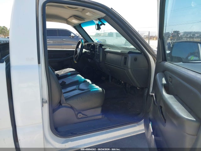Auction sale of the 2004 Chevrolet Silverado 1500 Work Truck, vin: 1GCEC14X84Z219588, lot number: 45894382