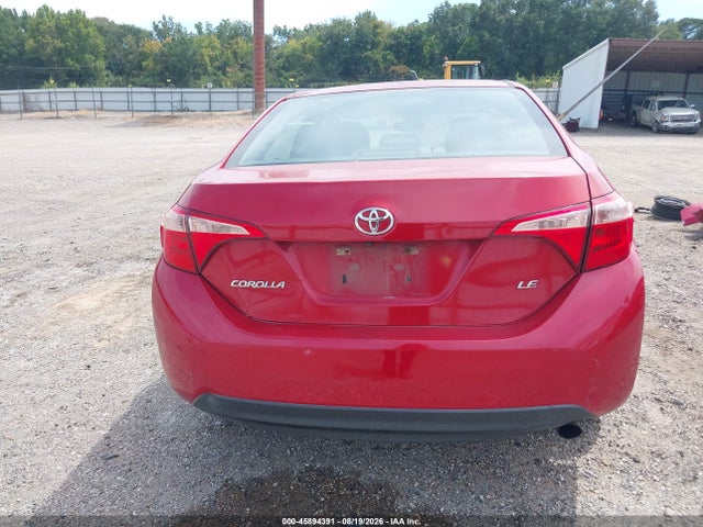 Toyota COROLLA LE 2018 5YFBURHE9JP811577 Image 17