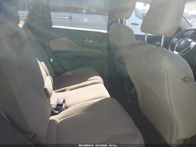 2015 Jeep Cherokee Latitude მანქანა იყიდება აუქციონზე, vin: 1C4PJMCB4FW719497, აუქციონის ნომერი: 45894418