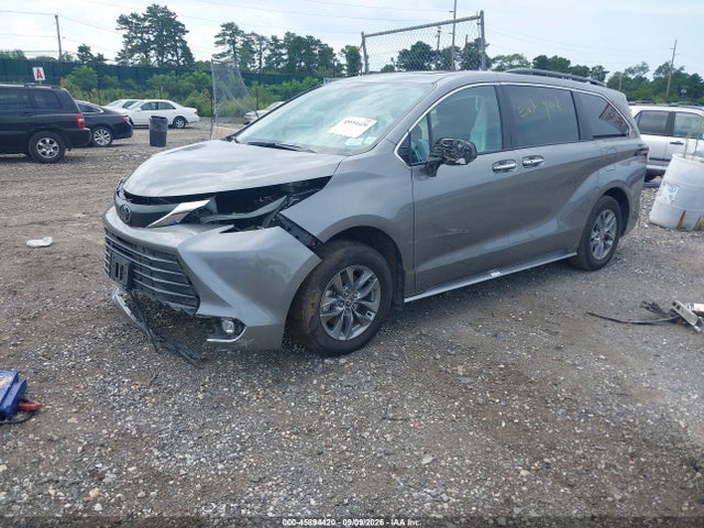 2026 Toyota Sienna Xle მანქანა იყიდება აუქციონზე, vin: 5TDYRKEC1TS302938, აუქციონის ნომერი: 45894420
