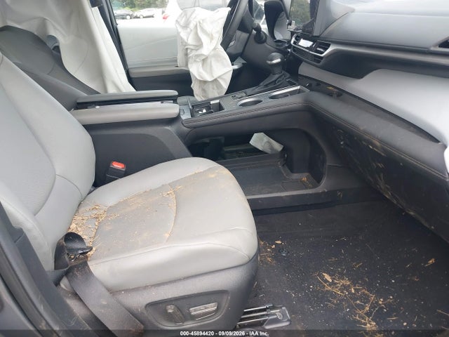 2026 Toyota Sienna Xle მანქანა იყიდება აუქციონზე, vin: 5TDYRKEC1TS302938, აუქციონის ნომერი: 45894420
