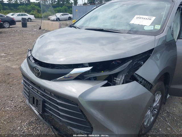2026 Toyota Sienna Xle მანქანა იყიდება აუქციონზე, vin: 5TDYRKEC1TS302938, აუქციონის ნომერი: 45894420