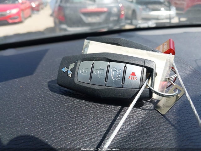 Продажа на аукционе авто 2022 Mitsubishi Outlander Sel 2.5 2wd/sel Special Edition 2wd, vin: JA4J3VA88NZ039042, номер лота: 45894421
