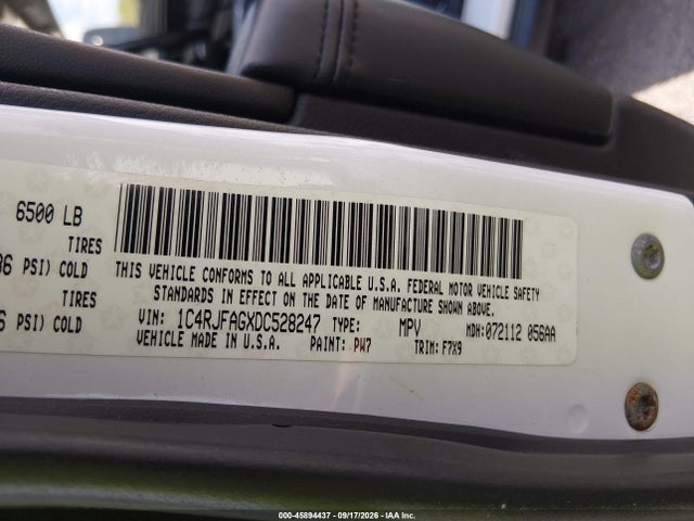 Продаж на аукціоні авто 2013 Jeep Grand Cherokee Laredo, vin: 1C4RJFAGXDC528247, номер лоту: 45894437