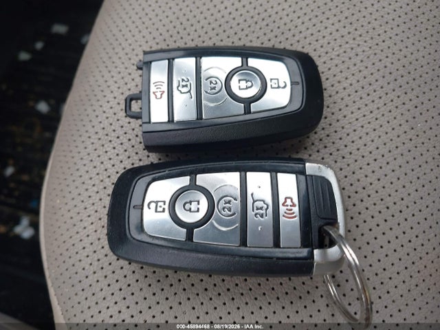 45894468 :رقم المزاد ، 1FMCU9J97LUB08191 vin ، 2020 Ford Escape Titanium مزاد بيع