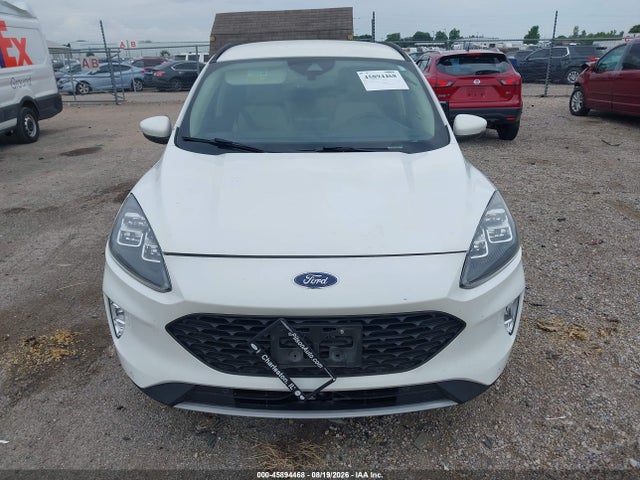 45894468 :رقم المزاد ، 1FMCU9J97LUB08191 vin ، 2020 Ford Escape Titanium مزاد بيع