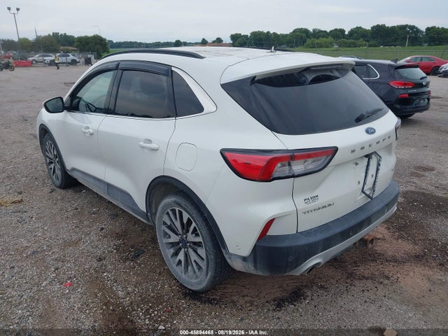 45894468 :رقم المزاد ، 1FMCU9J97LUB08191 vin ، 2020 Ford Escape Titanium مزاد بيع