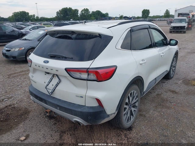 45894468 :رقم المزاد ، 1FMCU9J97LUB08191 vin ، 2020 Ford Escape Titanium مزاد بيع