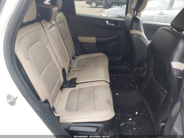 45894468 :رقم المزاد ، 1FMCU9J97LUB08191 vin ، 2020 Ford Escape Titanium مزاد بيع