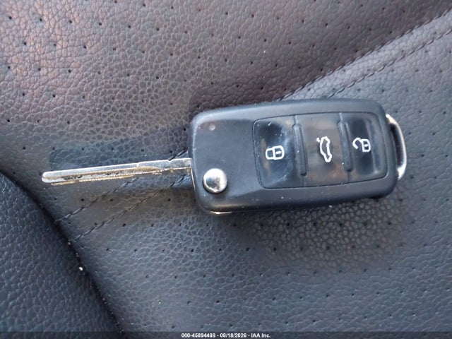 45894488 :رقم المزاد ، 3VWLL7AJ9DM411840 vin ، 2013 Volkswagen Jetta 2.0l Tdi مزاد بيع
