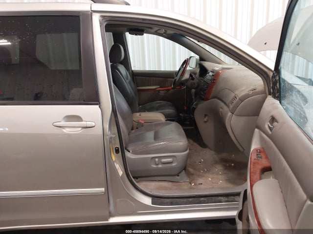 45894490 :رقم المزاد ، 5TDBA22C25S037032 vin ، 2005 Toyota Sienna Xle Limited مزاد بيع