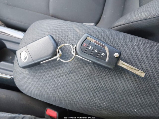 45894553 :رقم المزاد ، 5YFEPMAEXMP230109 vin ، 2021 Toyota Corolla Le مزاد بيع
