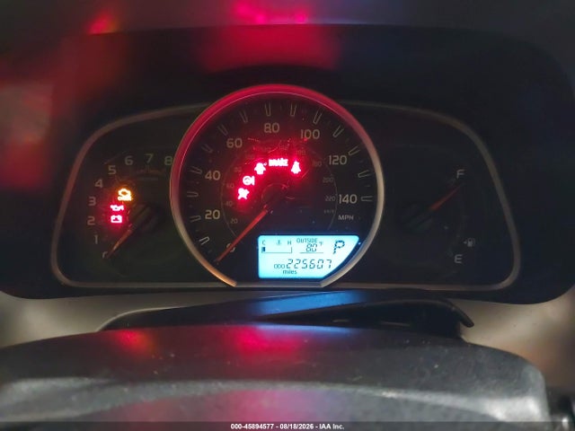 Продажа на аукционе авто 2015 Toyota Rav4 Le, vin: JTMZFREV4FJ051275, номер лота: 45894577