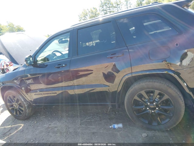 45894584 :رقم المزاد ، 1C4RJFAG8JC287395 vin ، 2018 Jeep Grand Cherokee Altitude 4x4 مزاد بيع