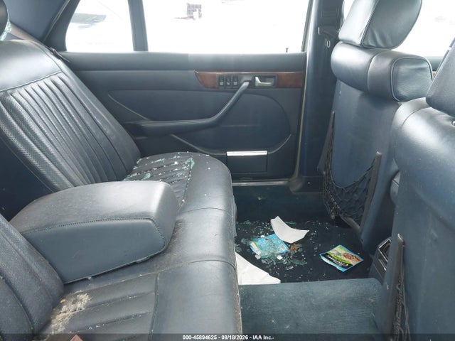 1985 Mercedes-benz 500 Sel მანქანა იყიდება აუქციონზე, vin: WDBCA37D5FA163037, აუქციონის ნომერი: 45894625
