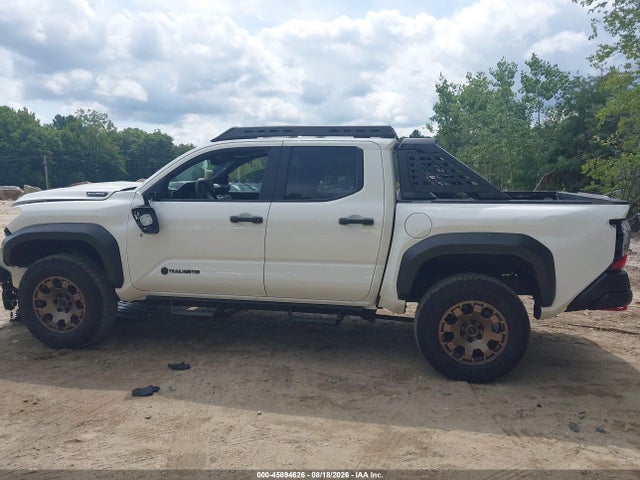 2025 Toyota Tacoma Hybrid Trailhunter მანქანა იყიდება აუქციონზე, vin: 3TYLC5LNXST039157, აუქციონის ნომერი: 45894626