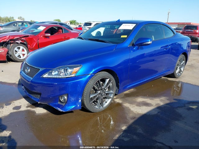 Lexus IS 250C 2015 JTHFF2C22F2533271 Image 2