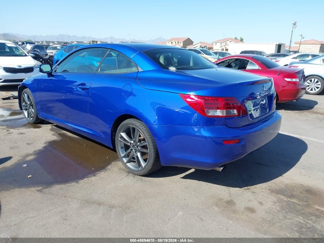 Lexus IS 250C 2015 JTHFF2C22F2533271 Image 3