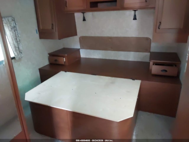 Продажа на аукционе авто 2016 Highland Ridge Light Series M-282rk, vin: 58TTX3629G2024276, номер лота: 45894685