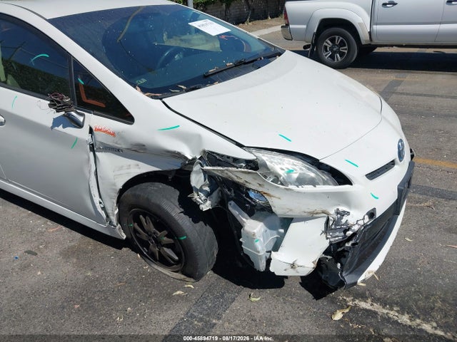 JTDKN3DU9F0481853 Toyota Prius Four
