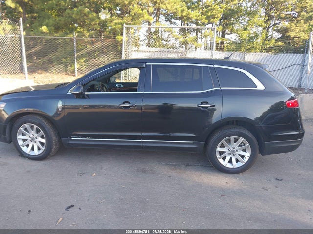 2015 Lincoln Mkt Livery მანქანა იყიდება აუქციონზე, vin: 2LMHJ5NK4FBL03362, აუქციონის ნომერი: 45894781