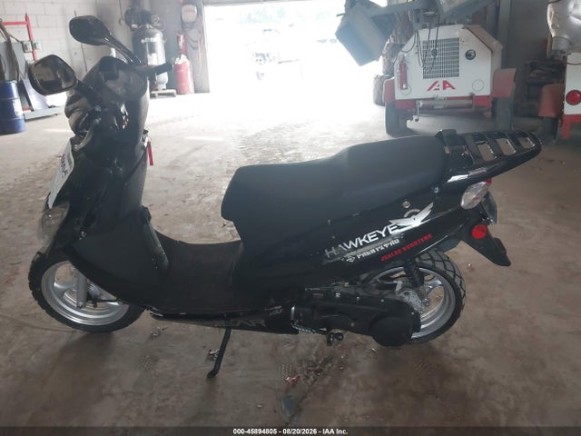 Tztc Scooter 2025 HZ2TBCNG5S1051152 Image 13