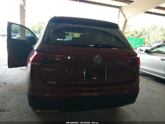 2018 Volkswagen Tiguan 2.0t S მანქანა იყიდება აუქციონზე, vin: 3VV1B7AX9JM104330, აუქციონის ნომერი: 45894833